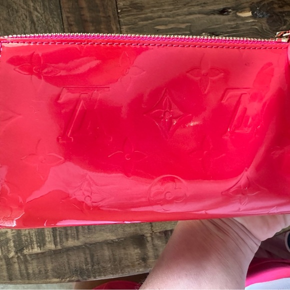 Louis Vuitton Monogram Vernis Trousse Cosmetic Pouch - Picture 9 of 10